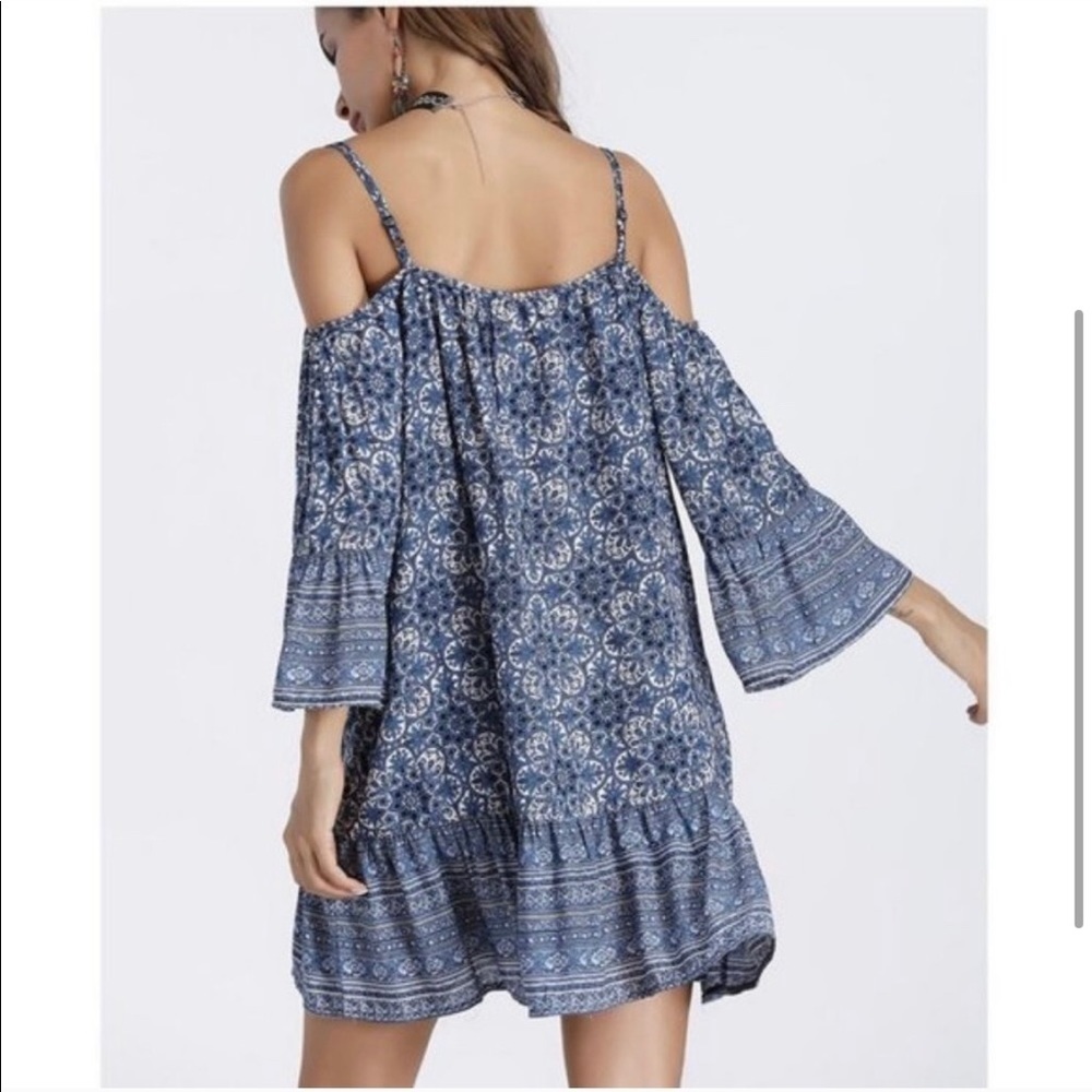 New! Boho floral blue cold shoulder ruffle dress - Picture 4 of 4